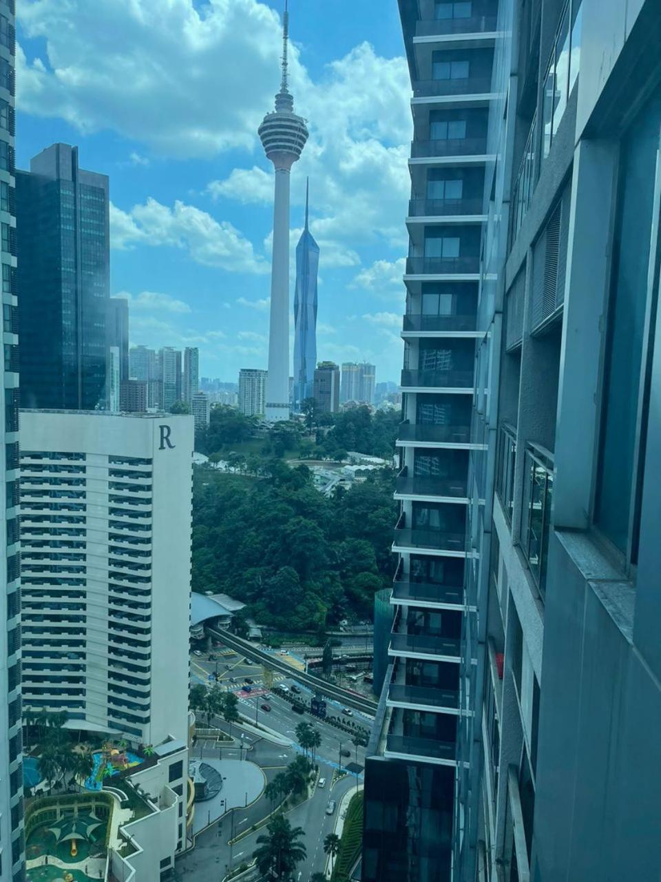 Summer With Balcony Nearby Kl Centre