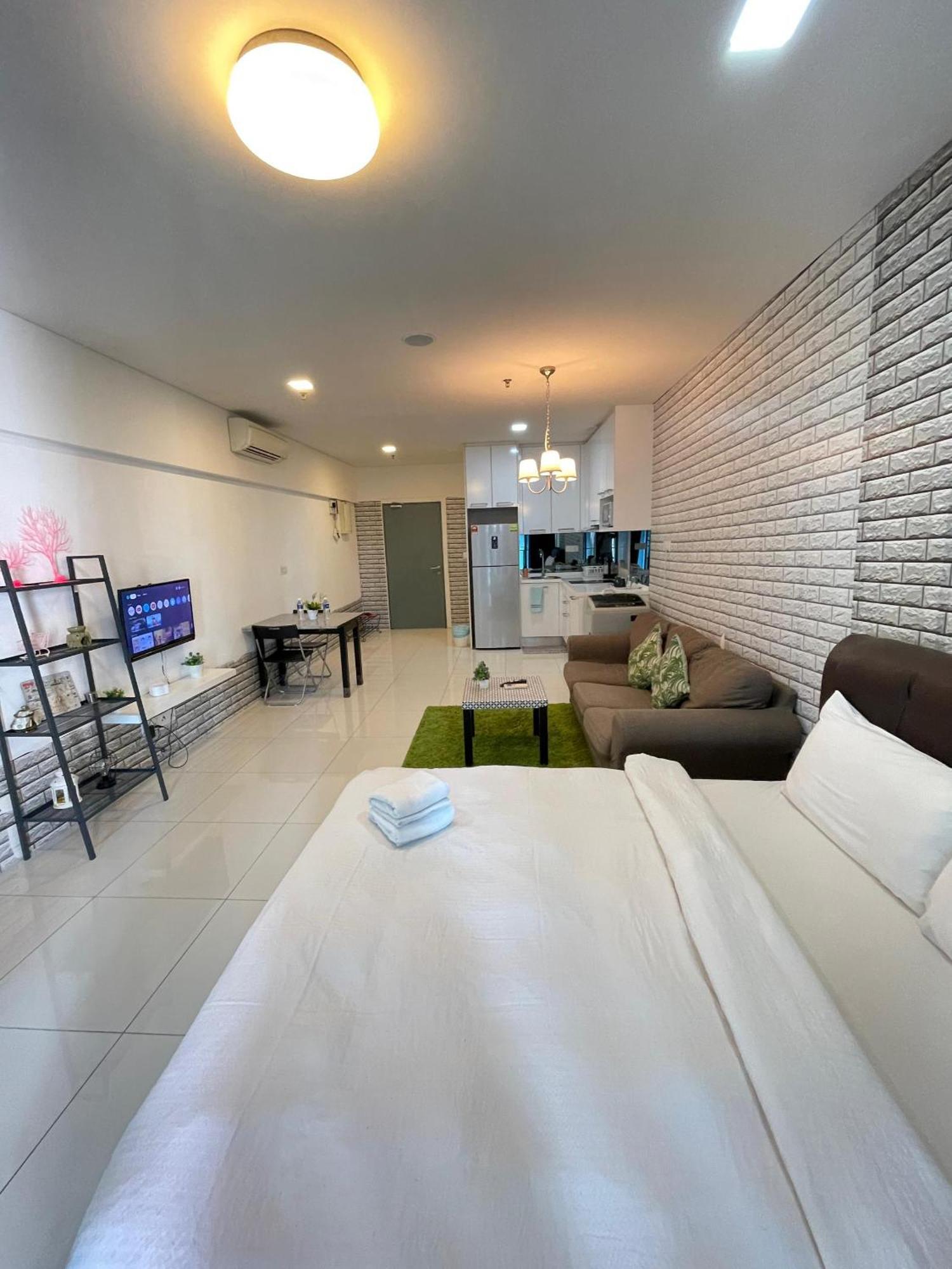 Summer With Balcony Nearby Kl Centre Apartment *