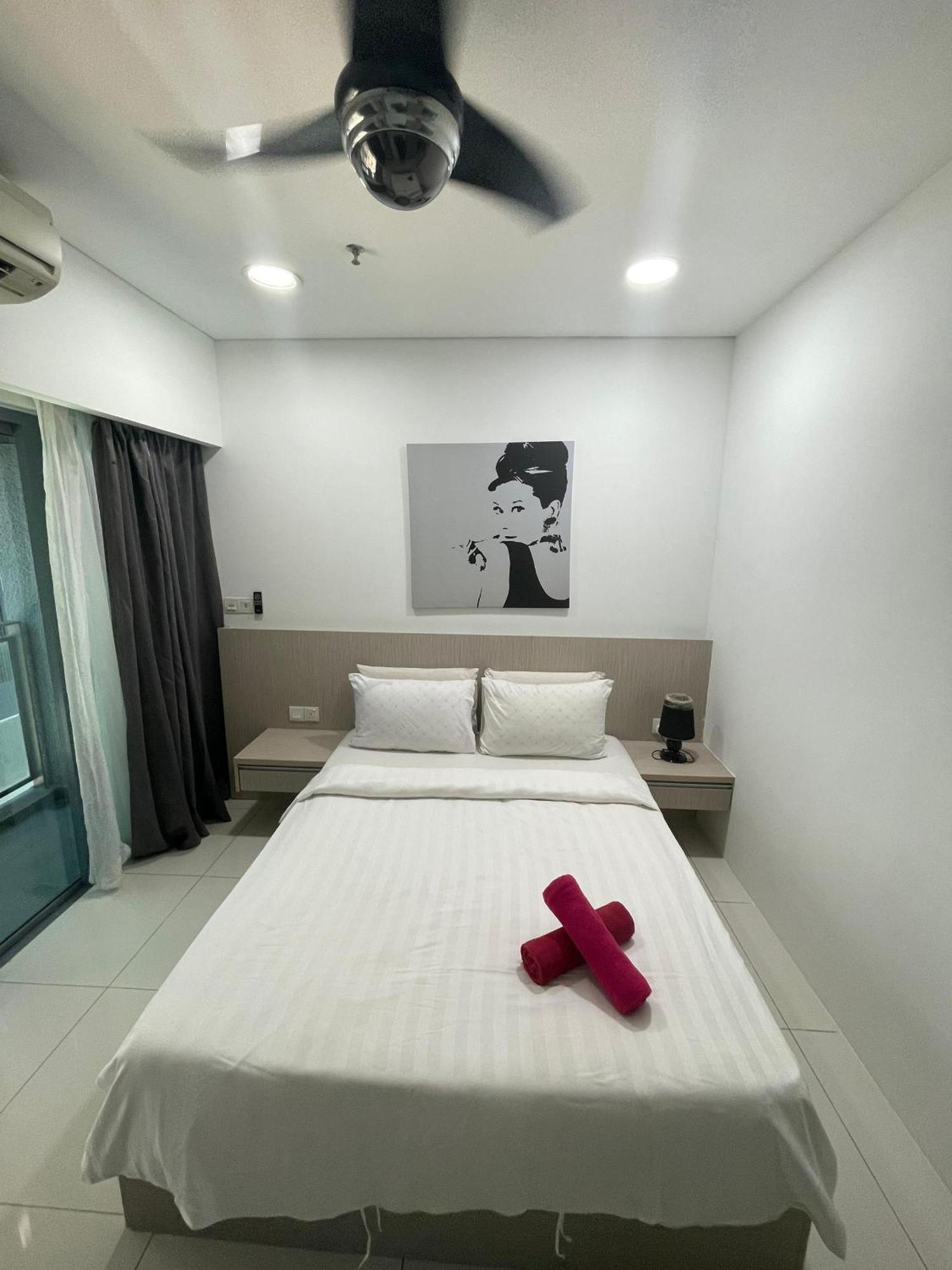 Summer With Balcony Nearby Kl Centre * Kuala Lumpur